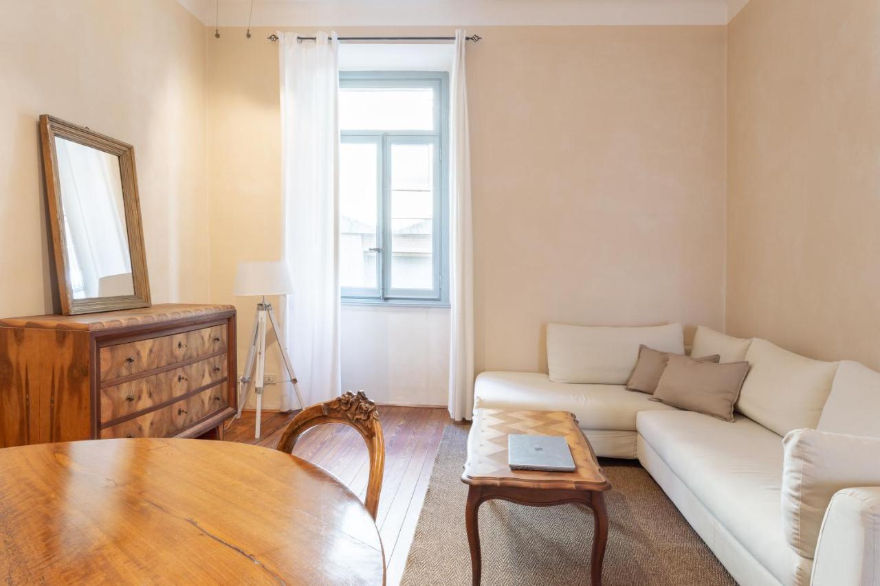 Suite Cavour By Icasamia It Varese Exterior foto